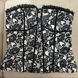 White House Black Market Corset cream/black size 8 (medium)